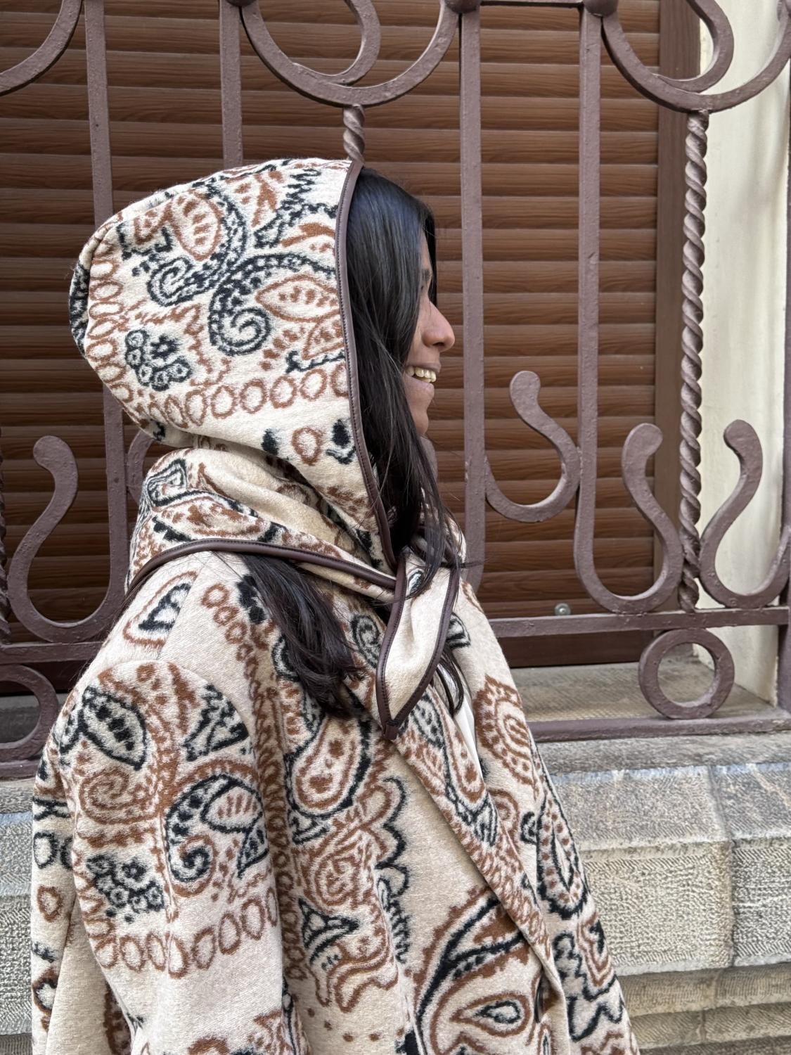 BANDANA MÁS CAPOTA PAISLEY Beige