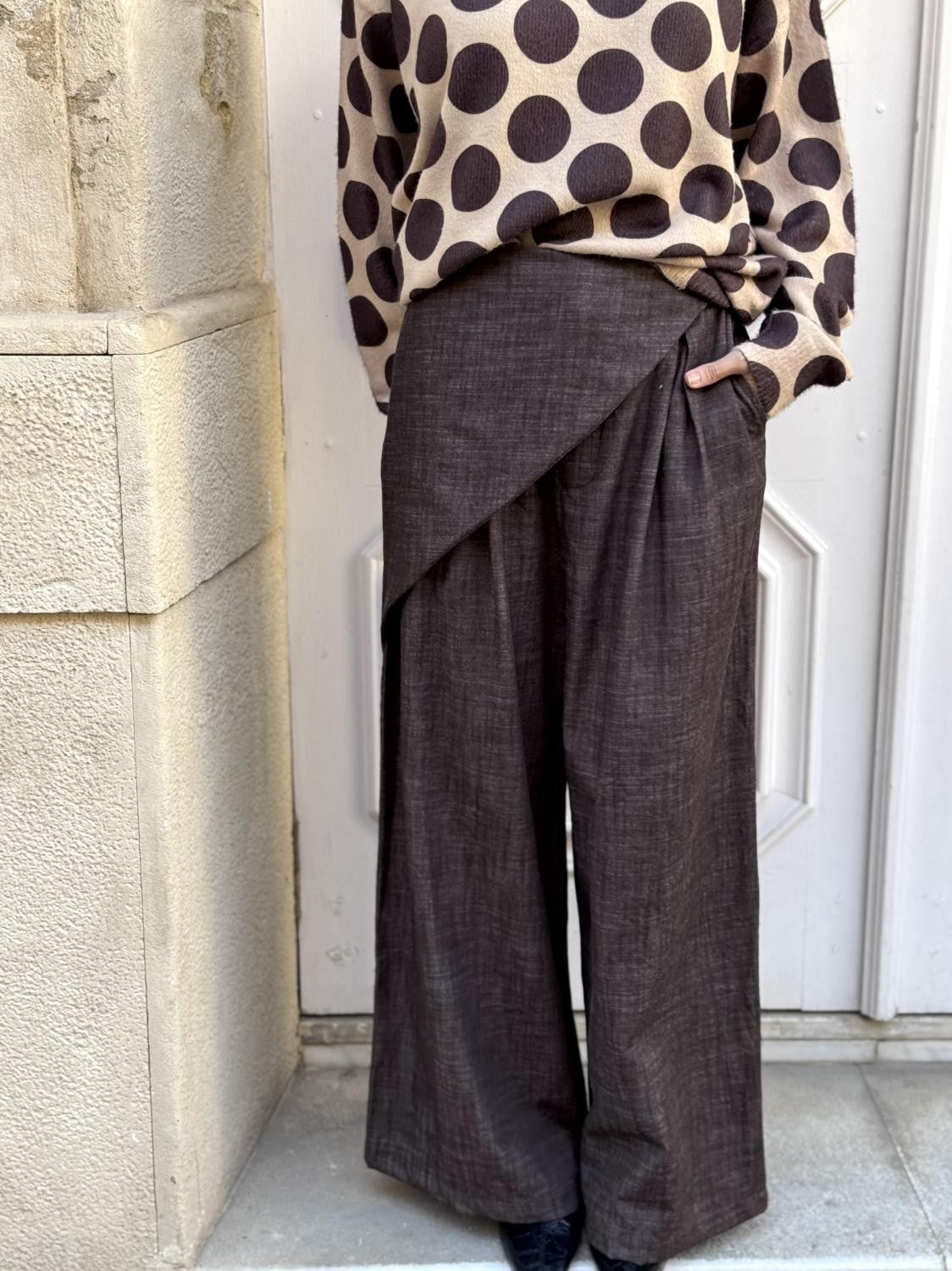 PANTALÓN DEMIN CON BANDANA LATERAL BANDIT Marrón