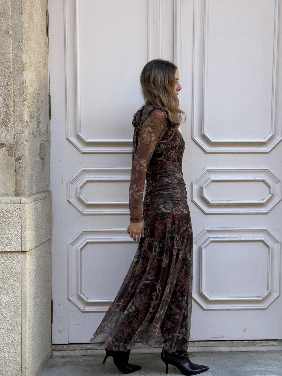 VESTIDO MIDI DE TUL ESTAMPADO FLORAL LA NOSTALGIA - MARRÓN