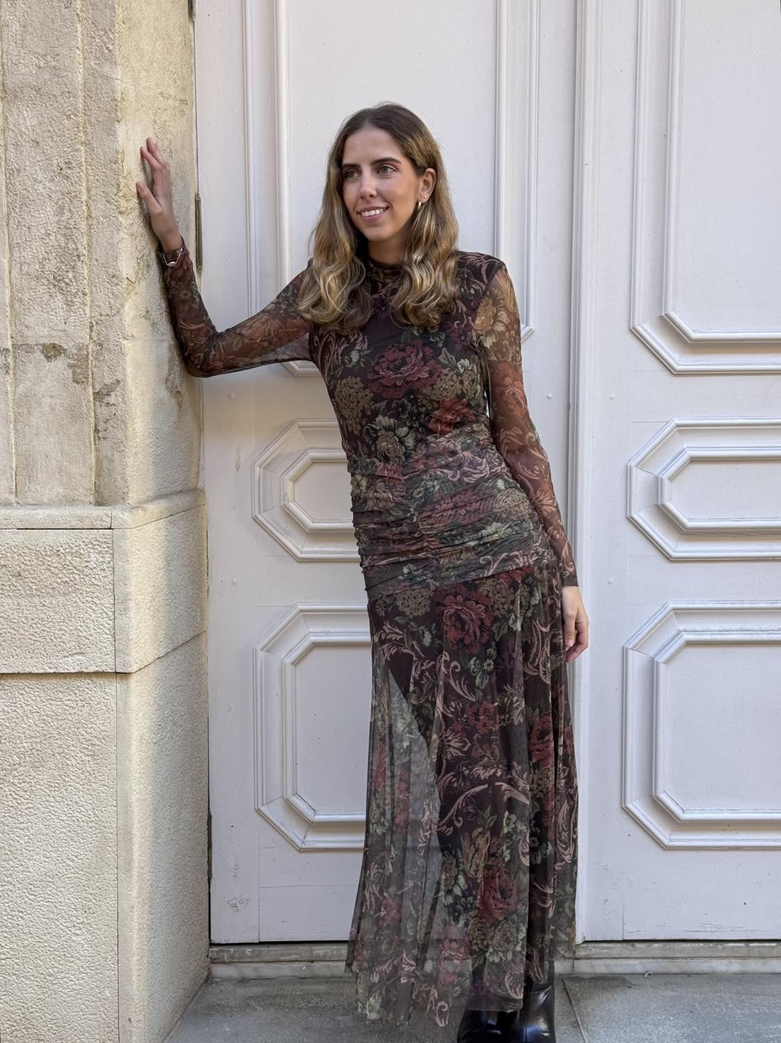 VESTIDO MIDI DE TUL ESTAMPADO FLORAL LA NOSTALGIA - MARRÓN