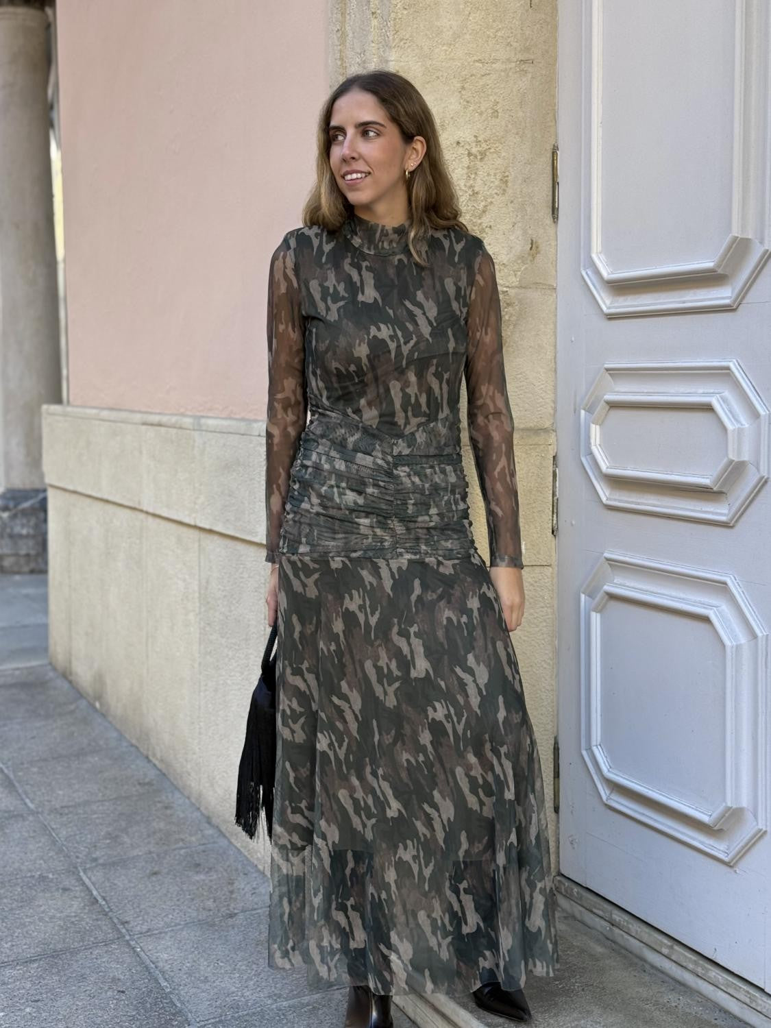 VESTIDO MIDI DE TUL ESTAMPADO MILITAR LA INDOMABLE - VERDE