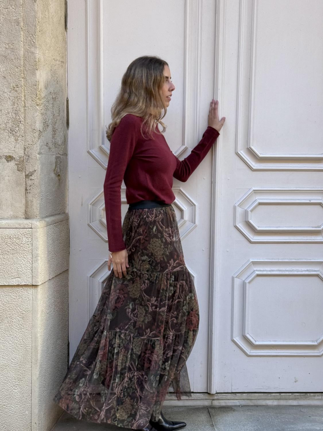 FALDA DE TUL ESTAMPADA FLORAL LA NOSTALGIA - MARRÓN