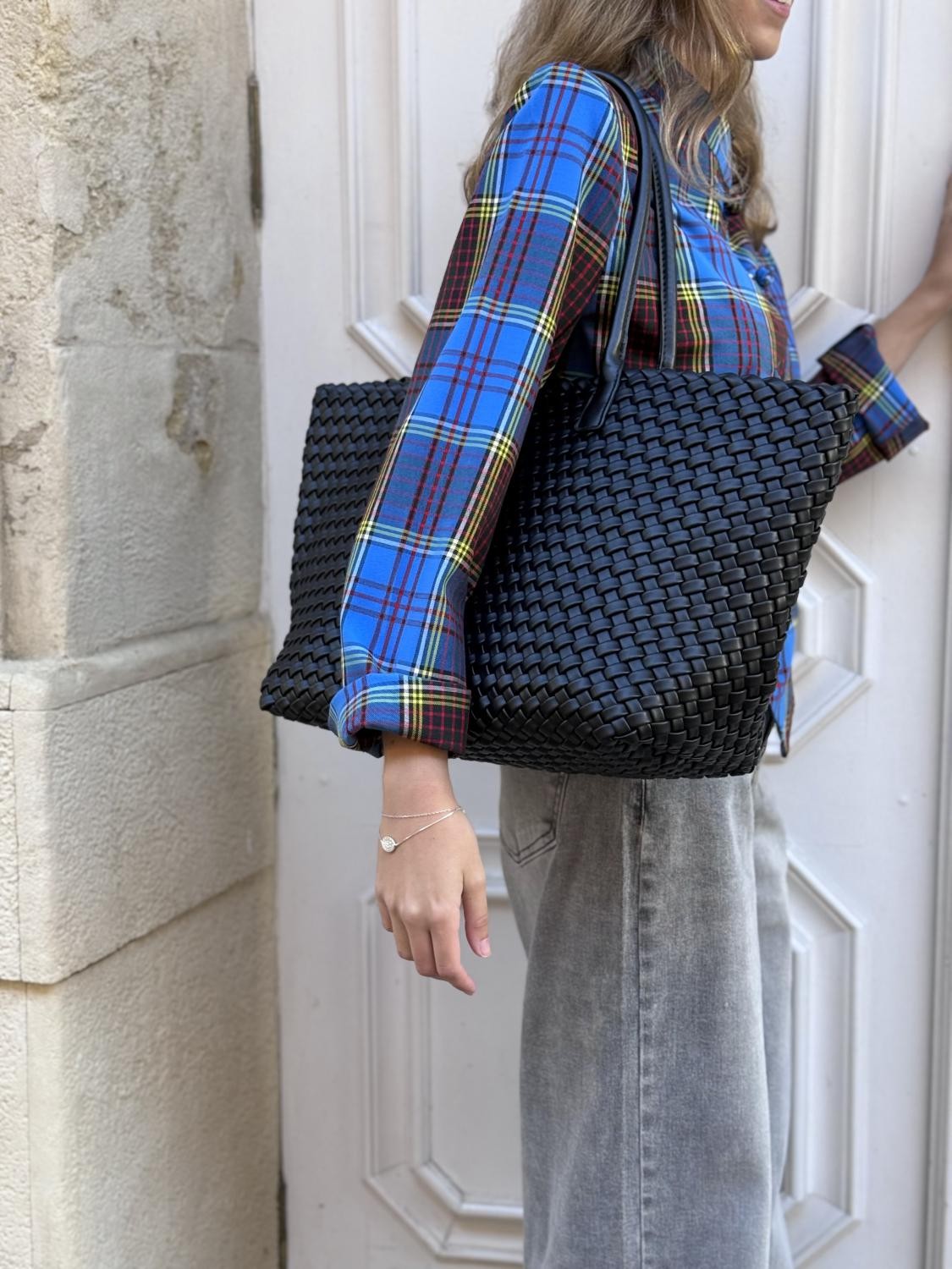 BOLSO ENREJADO MÁS NECESER PRALINE - NEGRO