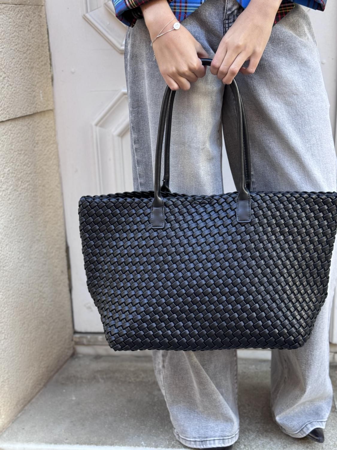 BOLSO ENREJADO MÁS NECESER PRALINE - NEGRO