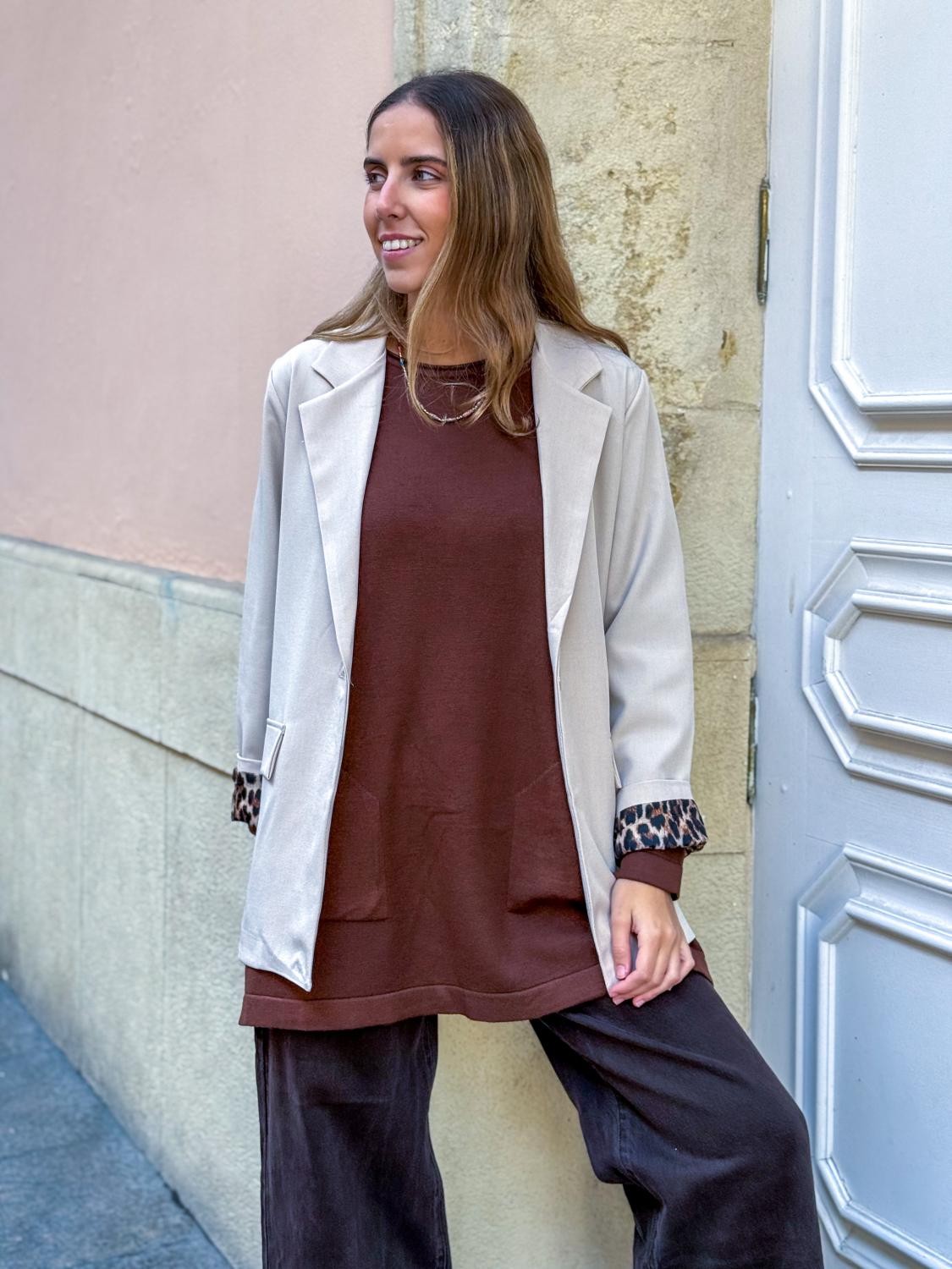 BLAZER BÁSICA FIERA DISCRETA - BEIGE